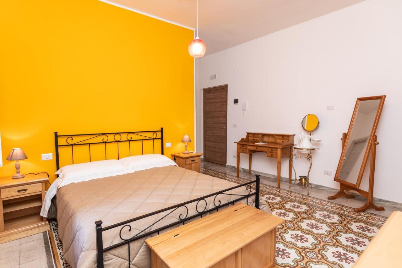 Casa Duconte Bed & Breakfast Barletta Eksteriør bilde